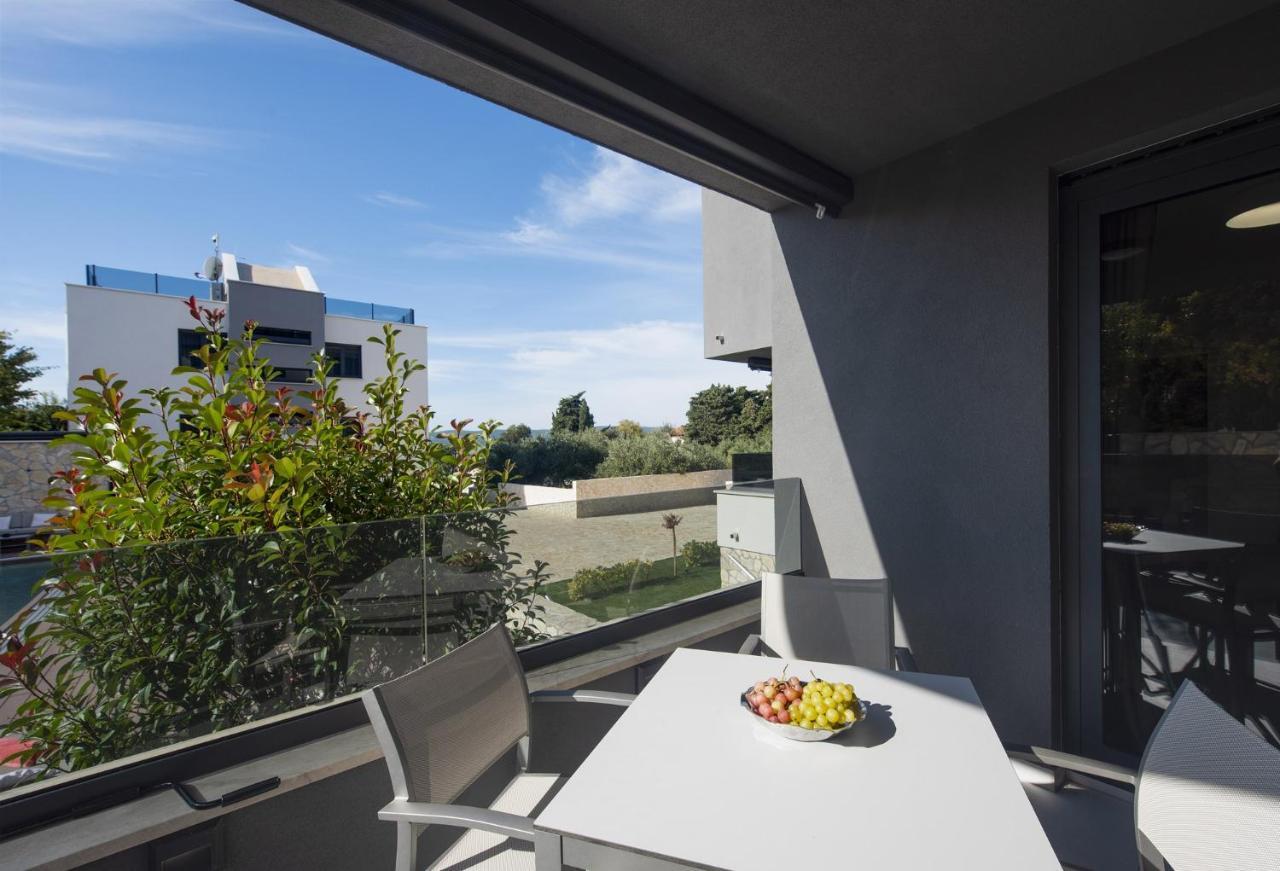 Family Friendly Apartments With A Swimming Pool Sveti Filip I Jakov, Biograd - 19325 Zewnętrze zdjęcie