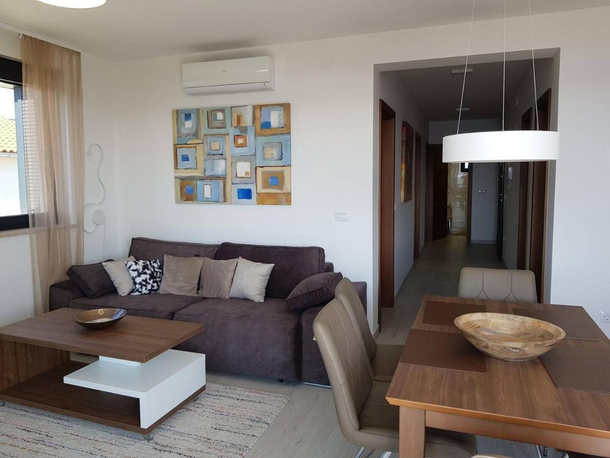 Family Friendly Apartments With A Swimming Pool Sveti Filip I Jakov, Biograd - 19325 Zewnętrze zdjęcie